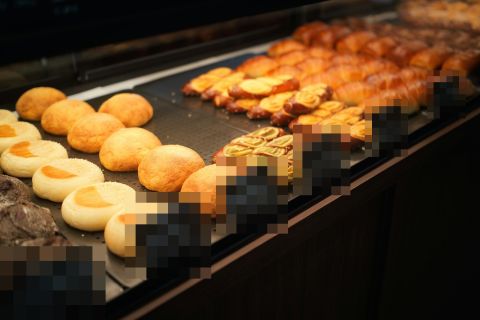 Morning bake for outlets and catering